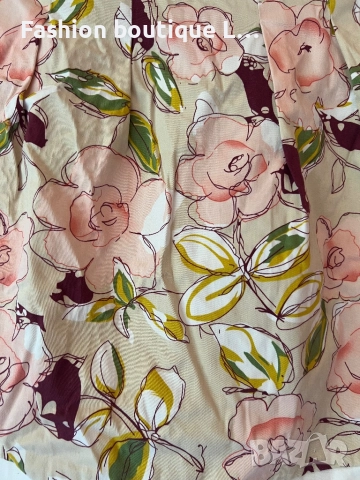 Уникална бяла рокля с флорален мотив на цветя S размер 95% памук с цип на гърба 🤍🌸, снимка 2 - Рокли - 51808989