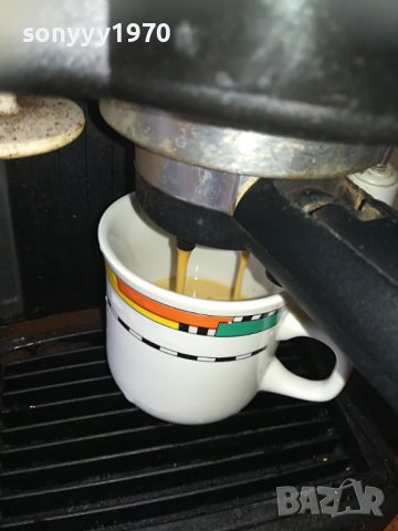 delonghi made in italy-15bar-внос swiss 0106221114, снимка 4 - Кафемашини - 36944562