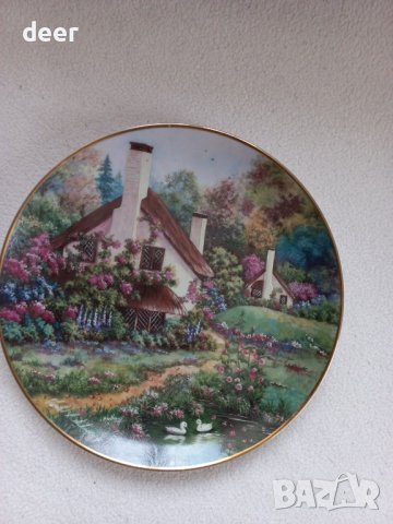 Красива оригинална  порцеланова чиния , снимка 1 - Декорация за дома - 43331224
