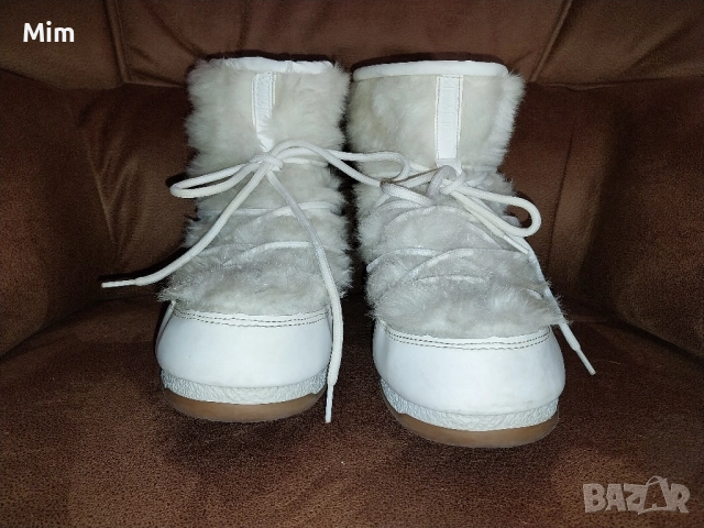 39 номер MOON BOOT Бели пухкави боти, снимка 8 - Дамски боти - 52032998