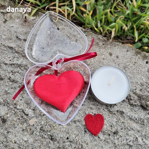 4367 Подаръчен комплект “Валентинка” със свещ в “Сърце”, снимка 2 - Декорация за дома - 43684080