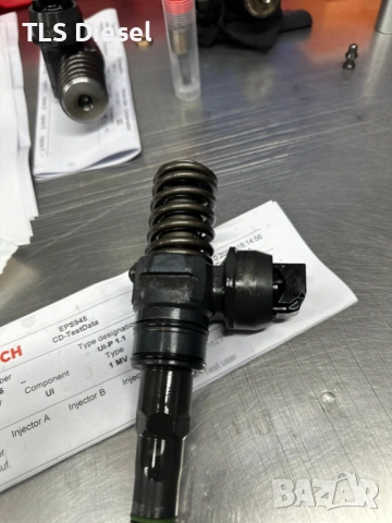 Рециклирани помпа Дюзи Bosch: VW CADDY 2.0 SDI/VW GOLF V 2.0 SDI