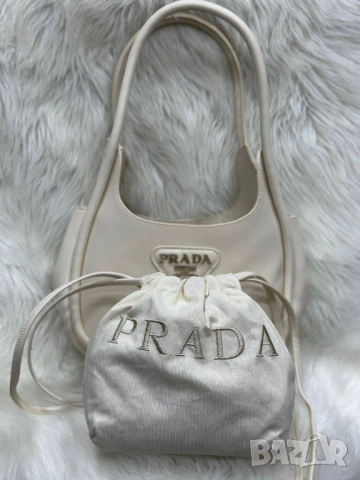 чанти prada, снимка 7 - Чанти - 51457813