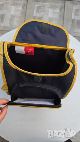 Детска раница Маккуин , снимка 8 - Кенгура и ранички - 52588830