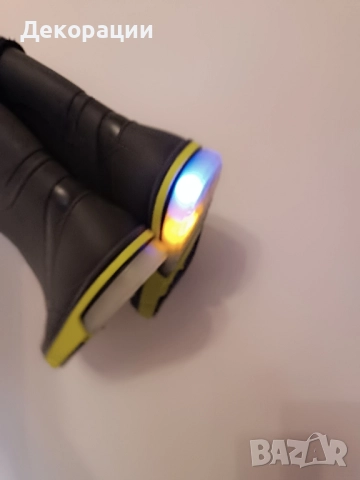 нови детски ватирани гумени светещи ботуши , снимка 4 - Детски боти и ботуши - 51928260