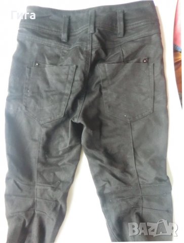интересен черен панталон, снимка 5 - Детски панталони и дънки - 37432124