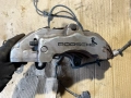 Спирачен Апарат Преден Десен 207669801 Porsche Cayenne S 4.5 2005г 9PA, снимка 5