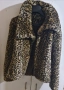 Много топло зимно тигрово палто ,с голяма яка. Размер S , снимка 1