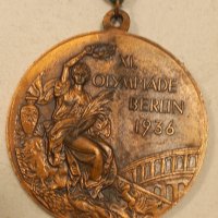  Медал от Олимпиадата в Берлин 1936г., снимка 4 - Антикварни и старинни предмети - 43801636