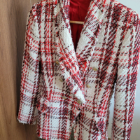 Дамско палто от букле в цвят екрю и червено, снимка 2 - Якета - 44855318