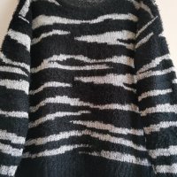 СТРАХОТНА ПУХКАВА БЛУЗА 2XL, снимка 2 - Блузи с дълъг ръкав и пуловери - 38574587