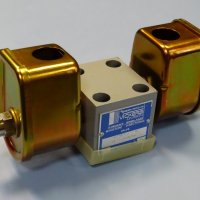 хидравличен разпределител VICKERS DG4M4 32 20 miniature directional valve, снимка 2 - Резервни части за машини - 37728968