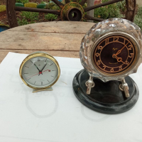 Миханичен часовник, снимка 1 - Други ценни предмети - 36488498