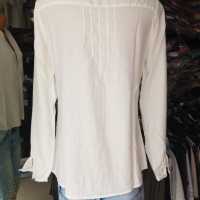 Красива бяла риза/блуза с дантела и копченца на бюста, снимка 4 - Ризи - 36562446