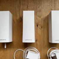 Linksys Velop WHW0303 AC6600 Tri-band  Wi-fi 5, mesh рутери в отлично състояние, снимка 2 - Рутери - 38271561