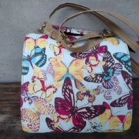 Дамска чанта с пеперуди, снимка 2 - Чанти - 32966533