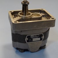 Хидромотор Plessey Hydraulic Motor GM 33, снимка 1 - Резервни части за машини - 43986706