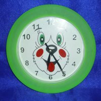 Зелен кръгъл часовник, снимка 1 - Други - 26320996