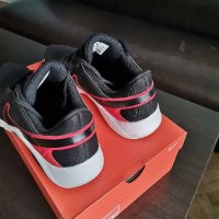 Nike legend essential 2  EUR- 45, снимка 3 - Маратонки - 43853874