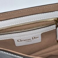 Чанта Christian Dior, снимка 4 - Чанти - 40008556