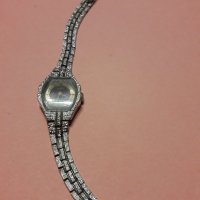 Стар дамски механичен часовник -Лъч , снимка 9 - Антикварни и старинни предмети - 26387544