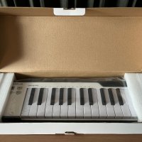 Arturia MicroLab 25-key controller keyboard, снимка 1 - Синтезатори - 43998967