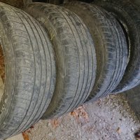 Летни гуми Dunlop 215/55/16, снимка 1 - Гуми и джанти - 43007639
