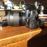 Фотоапарат Minolta Dynax 300si и обектив AF Sigma UC Zoom 28-70mm f/3.5-4.5, снимка 2 - Фотоапарати - 39174301