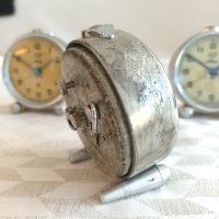 Часовник будилник МИР 3бр. работещи профилактирани, снимка 12 - Антикварни и старинни предмети - 43958770