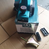 ново Руско Електрическо ренде Тайга 900W + нож, снимка 2 - Други инструменти - 43982786