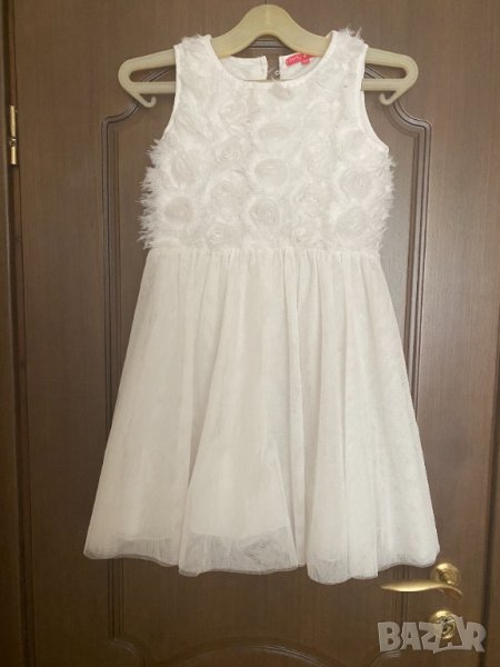 Детска бяла булчинска Рокля за 8/10г., снимка 1