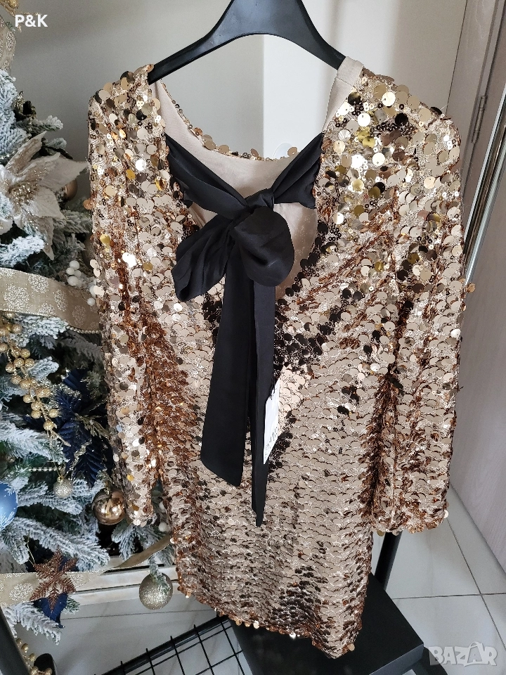 Златна рокля с пайети и сатенена панделка, снимка 1