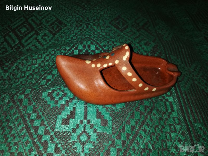 Пепелник , снимка 1