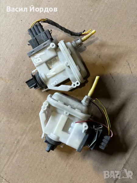Машинка Централно заключване за Пасат Б3/Б4 / VW Passat B3/B4 / Централно Задни врати / 3A0 862 153B, снимка 1