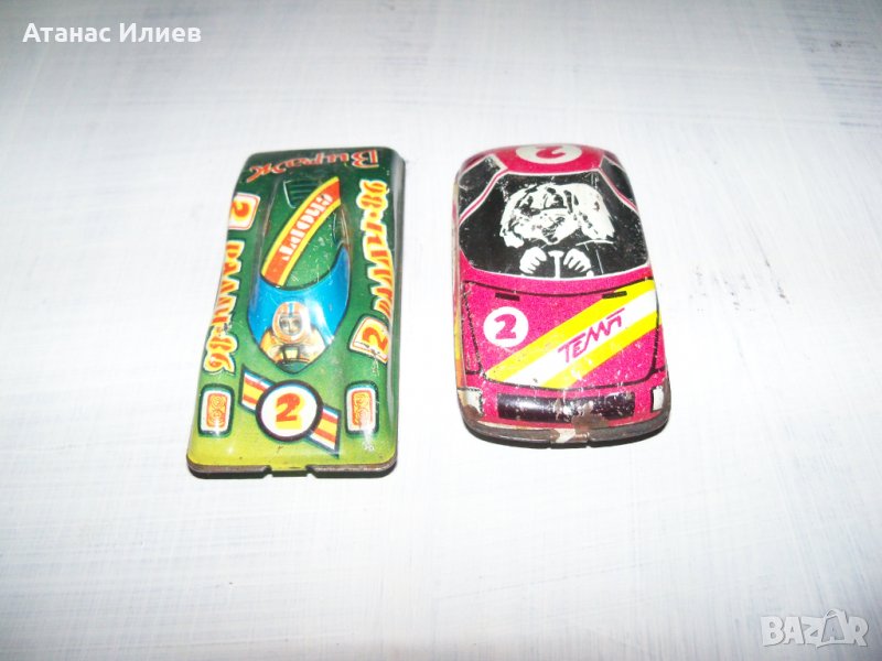 Две малки ламаринени колички, соц играчки, снимка 1