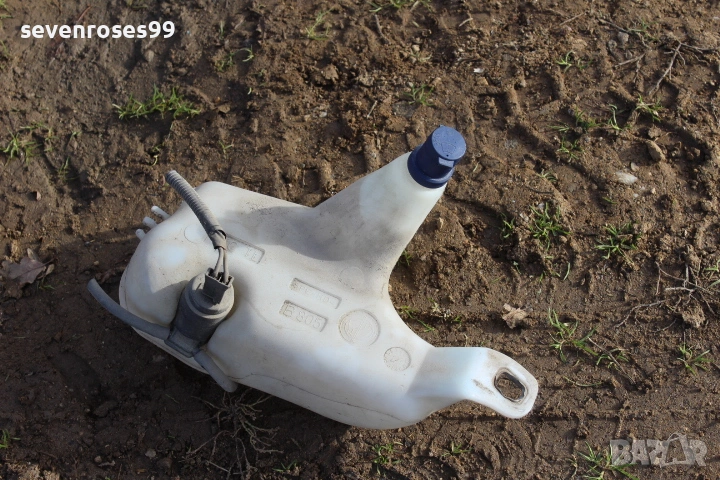 Казанче чистачки с помпичка Фиат Пунто 2 2001 1.2i 60 Fiat Punto 2  2/3врати, снимка 1