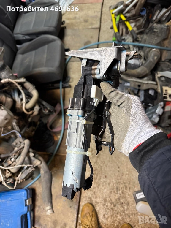 Моторче за отваряне и затваряне на задния капак на Ауди Audi A8 D4 H4 само за 120лв. 4h0827851A, снимка 1