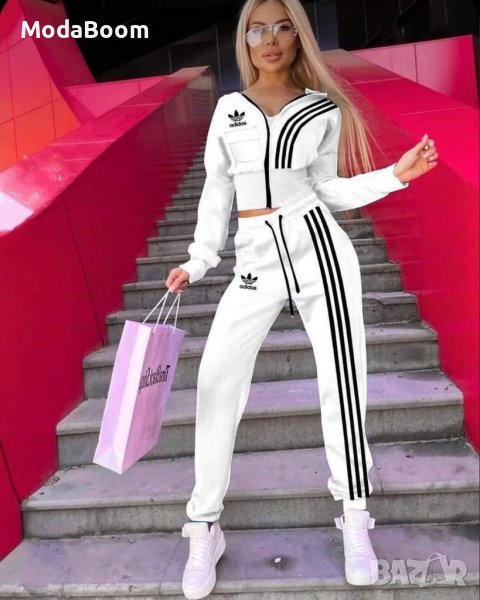 Дамски екипи Adidas , снимка 1