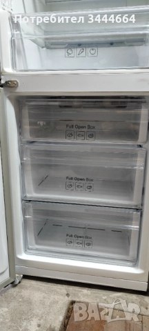 Хладилник Samsung, снимка 5 - Хладилници - 52641522