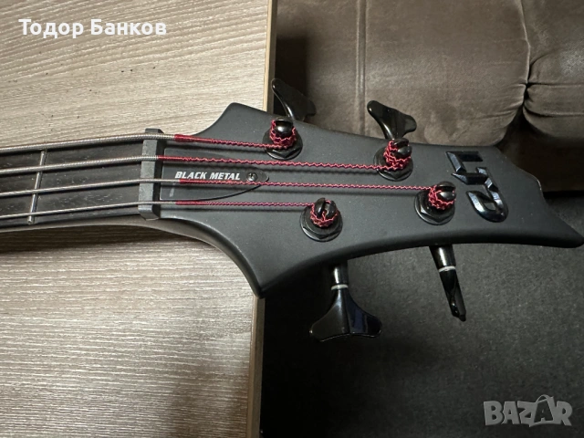 Продавам бас "LTD Black Metal Edition", снимка 9 - Китари - 53541320