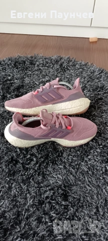 Дамски маратонки Adidas ultra boost размер 38, снимка 3 - Маратонки - 53470421