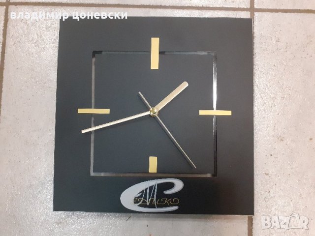 Крарцов стенен часовник