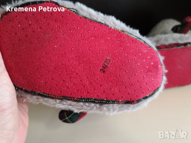 Пухкави коледни пантофи с мотив на еленче,червен нос,карирани детайли, номер 24-25 унисекс, снимка 3 - Детски пантофи - 52646158