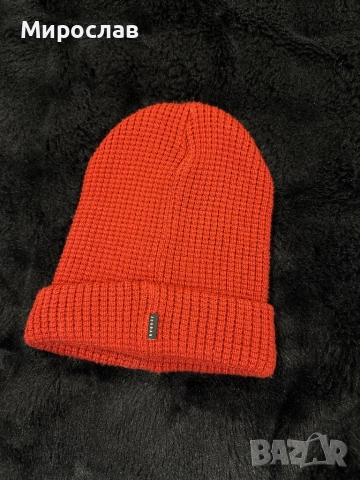 Зимна шапка, снимка 2 - Шапки - 53566801