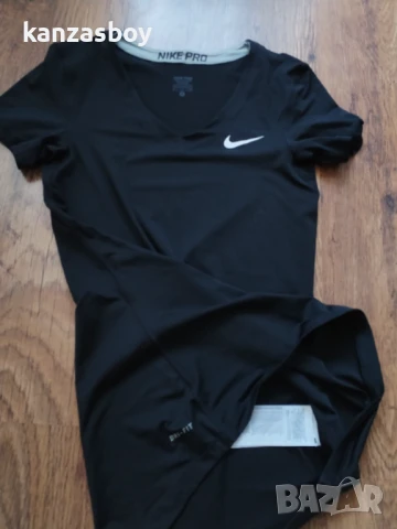 Nike - страхотна дамска тениска КАТО НОВА С, снимка 5 - Тениски - 51379608