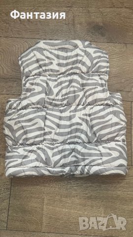 Елек, снимка 2 - Детски якета и елеци - 43816726