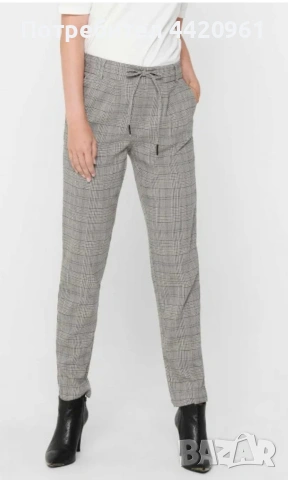 Дамски кариран панталон от марката Only,права кройка с еластична талия
