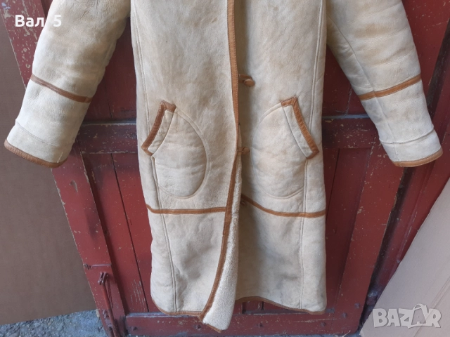 Красив стилен дамски кожух - агнешка кожа, снимка 3 - Други - 51760076