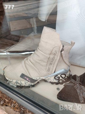 обувки , снимка 3 - Дамски ежедневни обувки - 43988490