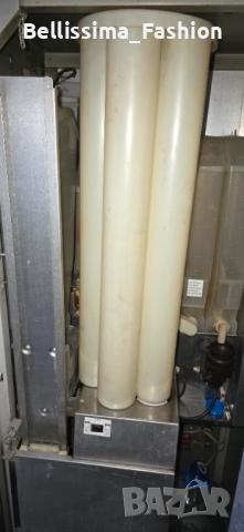 Продавам вендинг автомат Зануси Венеция LX, снимка 4 - Вендинг машини - 51982061